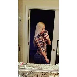 Meet your Posher, Kelley